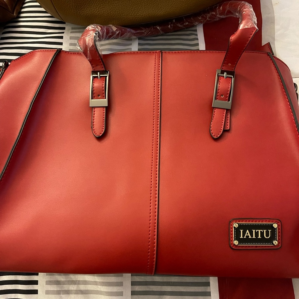 Women’s hand bag